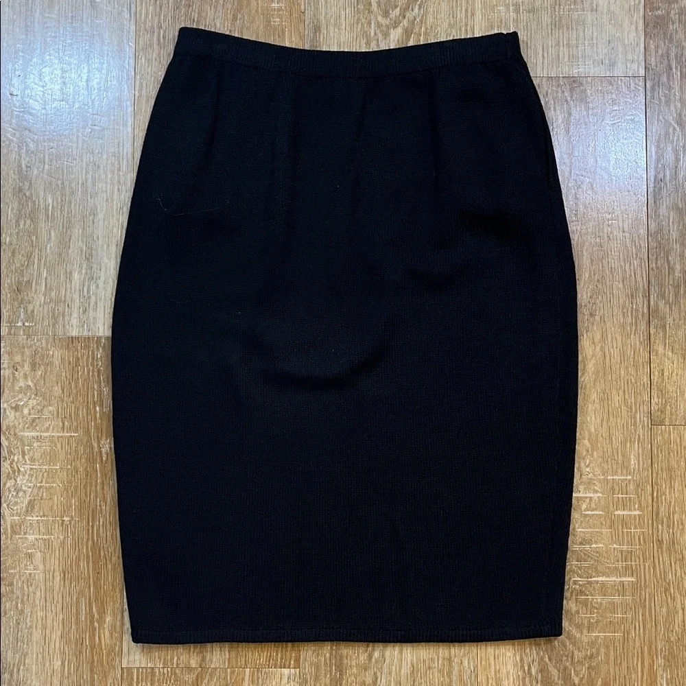 VTG Marie St. John Black Skirt Size 8 Santana Knit Pockets Straight Pencil EUC